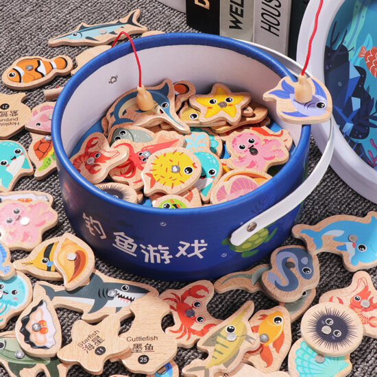 Wooden bucket fishing toy set with magnetic ocean animals for kids' early education