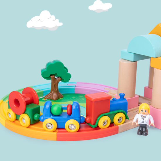 DIY wooden train toy set for children with No.8 track and figures