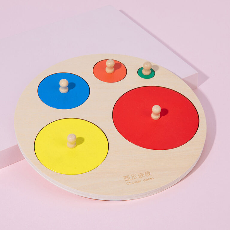 Montessori shape matching puzzle board for toddlers