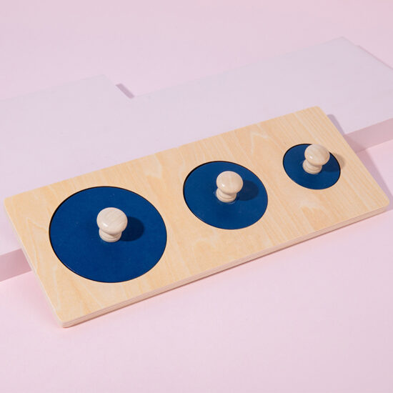 Montessori shape matching puzzle board for toddlers