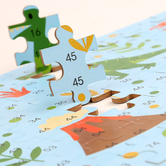 100-piece cartoon wooden puzzle in metal box for kids