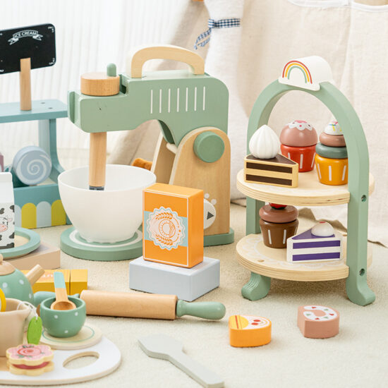 Wooden pretend play cake set for kids