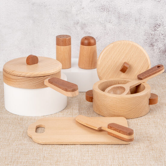 Natural wood fruit and vegetable cutting toy for kids
