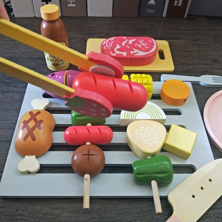Wooden kids kitchen stove and BBQ playset toy
